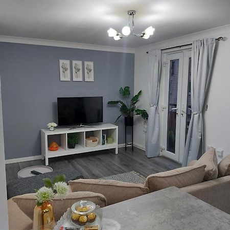 Lovely 1-Bedroom Condo With Parking On Premises Minworth Eksteriør billede