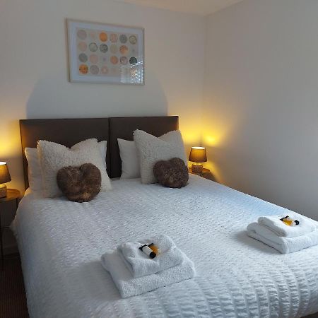 Lovely 1-Bedroom Condo With Parking On Premises Minworth Eksteriør billede
