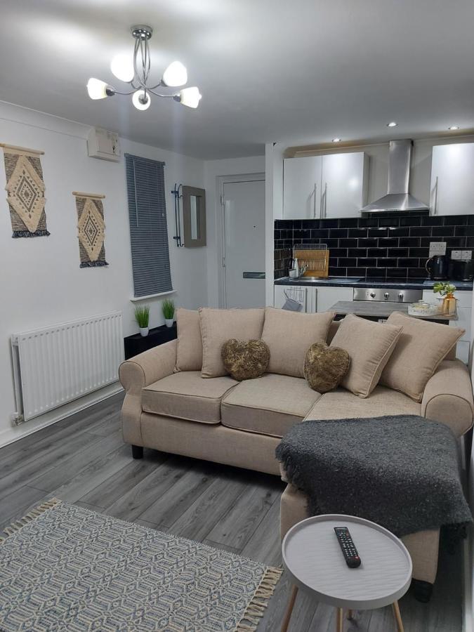 Lovely 1-Bedroom Condo With Parking On Premises Minworth Eksteriør billede